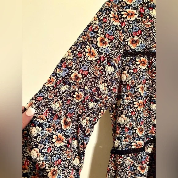 Women’s Knox Rose Multicolor Floral Tie Back Blouse with Tassels Sz XS Oversized - Picture 4 of 16